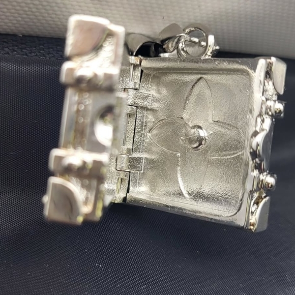 Luxury zipper pull - Picture 4 of 4